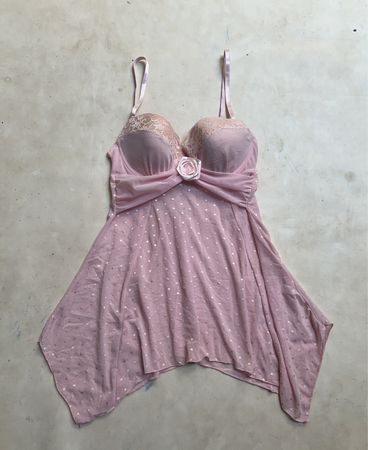 Rosa gepunktetes Babydoll-Chemise