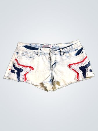 No Boundaries Distressed Denim Shorts