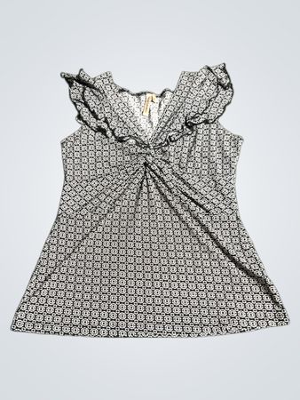 Susan Lawrence Gray and White Patterned Top
