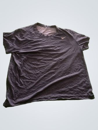 Nike The Nike Tee Dry-Fit T-Shirt