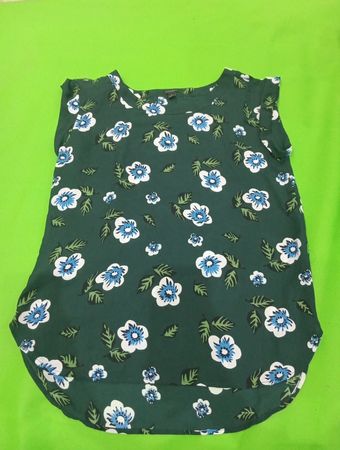 Ann Taylor Factory Floral Sleeveless Top