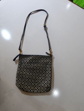Tommy Hilfiger Crossbody Bag