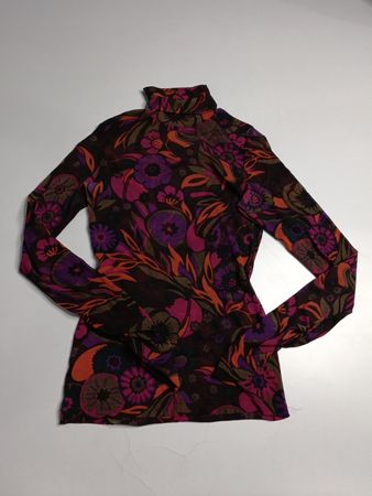 Chattawak Floral Print Turtleneck Top