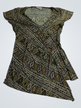 Jessica Women's Green Geometric Print Asymmetrical Hem Tunic Top