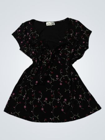 Black floral print short sleeve top
