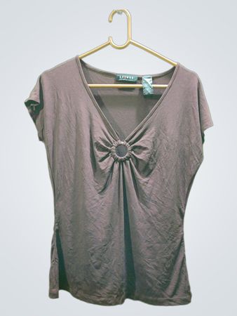 Axcess A Liz Claiborne Company Braun gerafftes V-Ausschnitt-T-Shirt