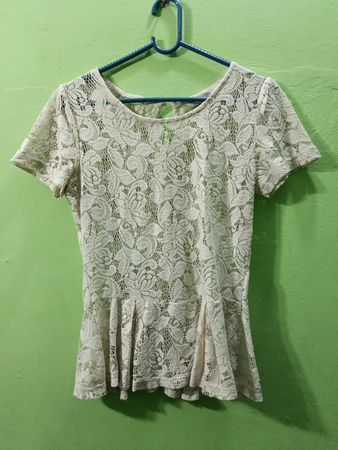 redherring Spitzen-Peplum-Top