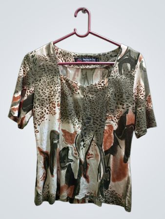 Dong Tang Sha Long Fashion Top