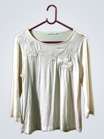 Cremefarbiges, besticktes Langarm-Top mit Blumenmuster