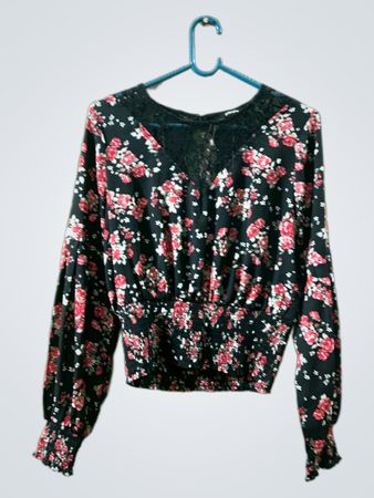 Jennyfer Bluse mit Blumenmuster