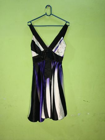 Prinzessin Charm gestreiftes Kleid