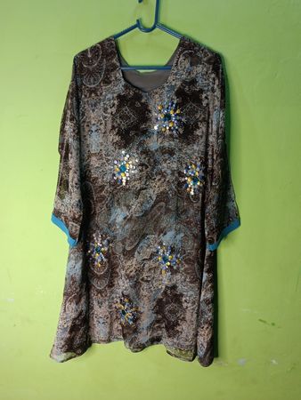 Braun-blaues Paisley-Muster besticktes Tunika