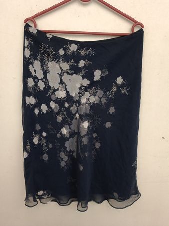 CASUAL CORNER Marineblauer Chiffonrock mit Blumenmuster