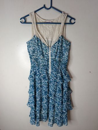 Orsay Blumenstufiges Kleid mit Rüschen