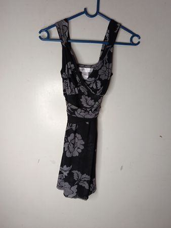 White House Black Market Blumenmuster ärmelloses Kleid