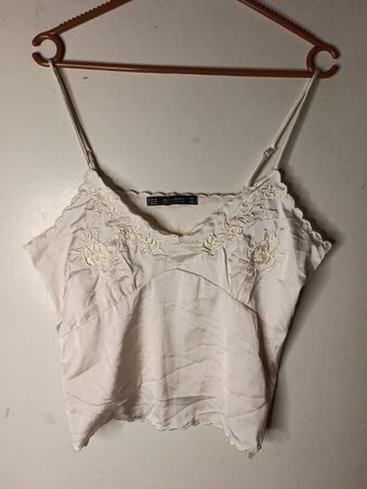 ZORAVICKY COLLECTION Weißes besticktes Cami-Top