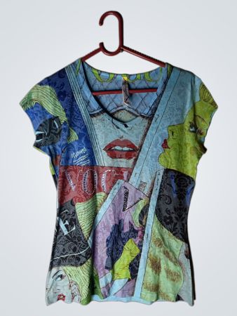 T-Shirt mit „Vogue“-Aufdruck