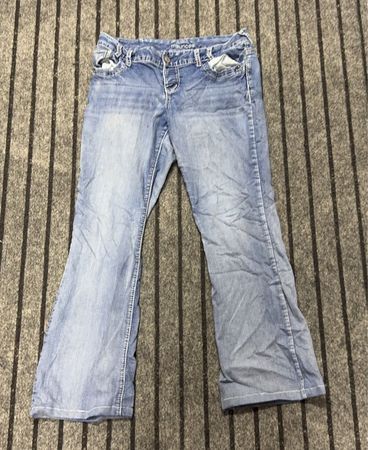 Leichte Bootcut-Jeans
