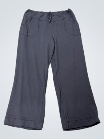 Lululemon Damen Schwarze Verkürzte Sporthosen