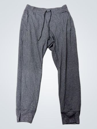Graue Jogginghosen