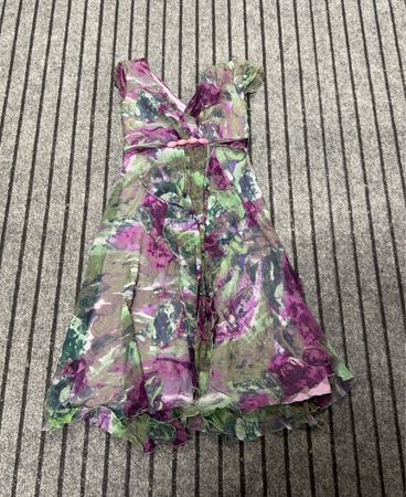 Durchsichtiges Rüschens Kleid mit Blumenmuster