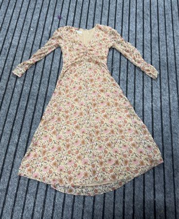Maxikleid mit floralem Druck und V-Ausschnitt, lange Ärmel