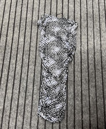 Rüschensnakeprint-Kleid
