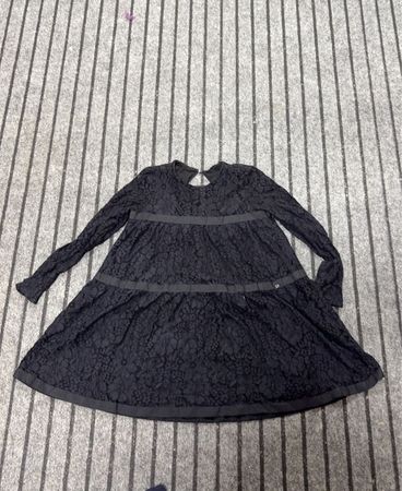 LEMONADA Schwarzes Spitzenkleid