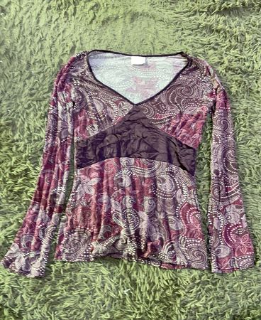 Printed V-Neck Long Sleeve Blouse