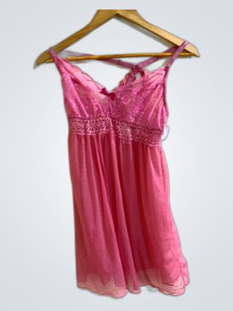 Rosa Spitzen-Nachthemd