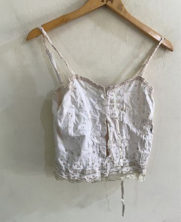 Top en dentelle blanche