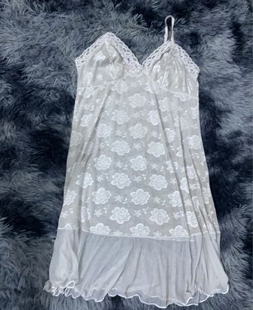 White Floral Chemise