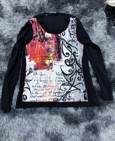 Graphic Print Long Sleeve Top