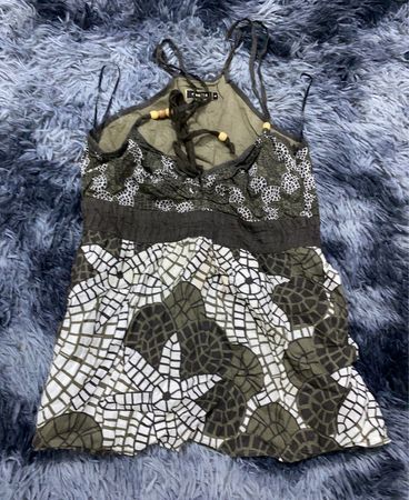 Green and White Floral Pattern Tank Top