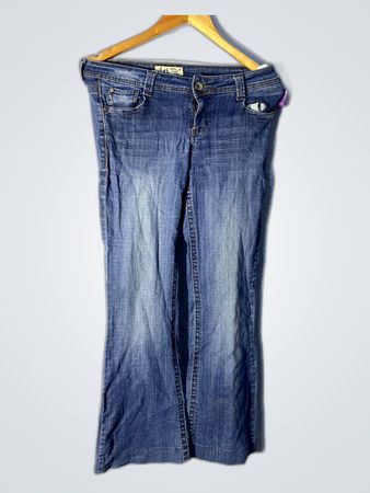 Lei Blue Jeans