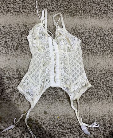White Lace Bustier Corset