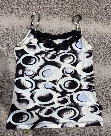 Women’s Black and White Circle Pattern Tank Top