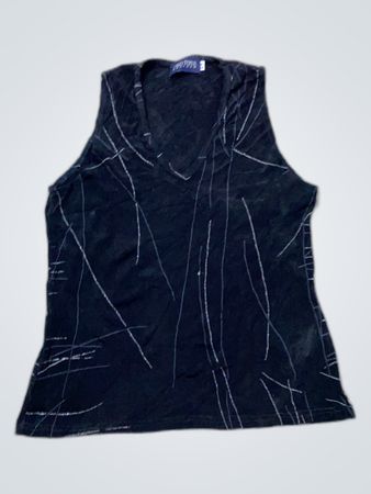 Two Tone Black Graphic Sleeveless V-Neck Tank Top