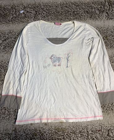 RED by Macy's Long Sleeve Graphic Sheep Print Top