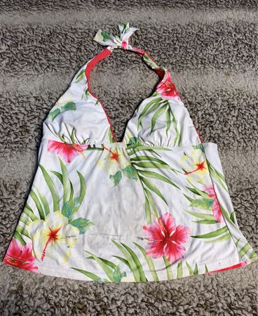 Hawaiian Floral Halter Neck Swimsuit Top