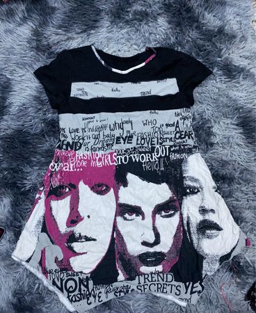 T-Shirt Dress with Celebrity Faces and Fashion Words