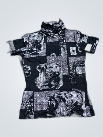 Unbranded Black and White Abstract Print Turtleneck Top