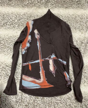 Long Sleeve Graphic Top