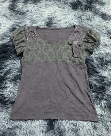 Grey Patterned Sleeve Blouse