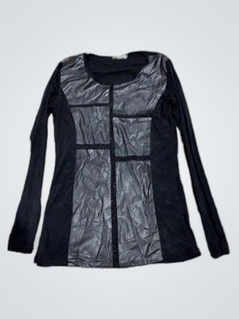 LeSportsac Black Long-Sleeve Panel Top