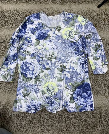 Floral Long-Sleeve Top