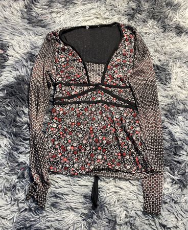 Long-Sleeve Top with Floral Pattern