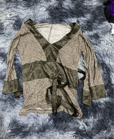 Long-Sleeve Top with Green Accents