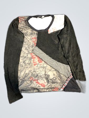 Long Sleeve Graphic Top
