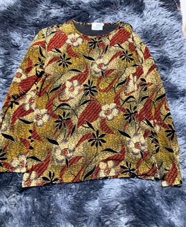 Blouse with Floral Pattern